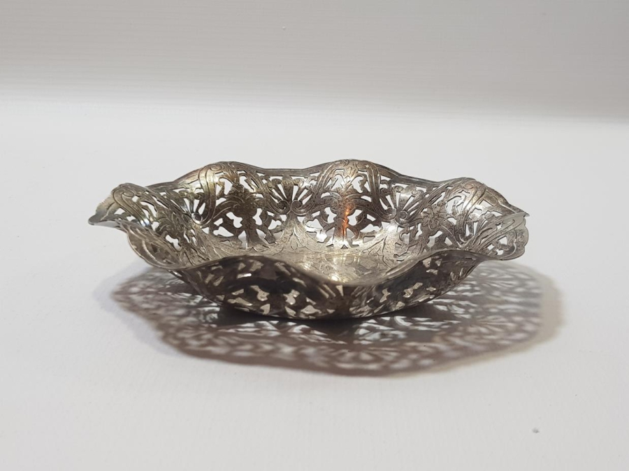 KIL TESTERE İŞÇİLİKLİ GÜMÜŞ ŞEKERLİK