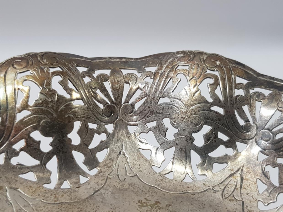 KIL TESTERE İŞÇİLİKLİ GÜMÜŞ ŞEKERLİK