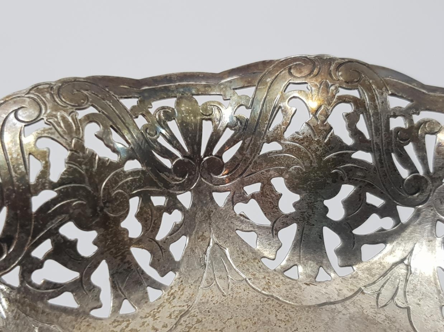 KIL TESTERE İŞÇİLİKLİ GÜMÜŞ ŞEKERLİK