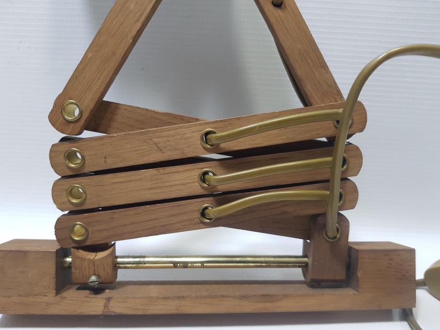 ANTİKA AHŞAP LAMBA