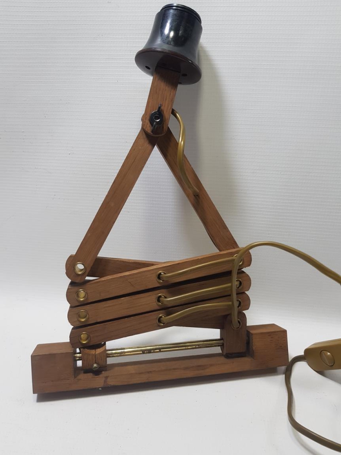 ANTİKA AHŞAP LAMBA