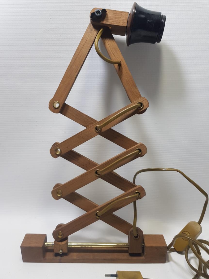 ANTİKA AHŞAP LAMBA