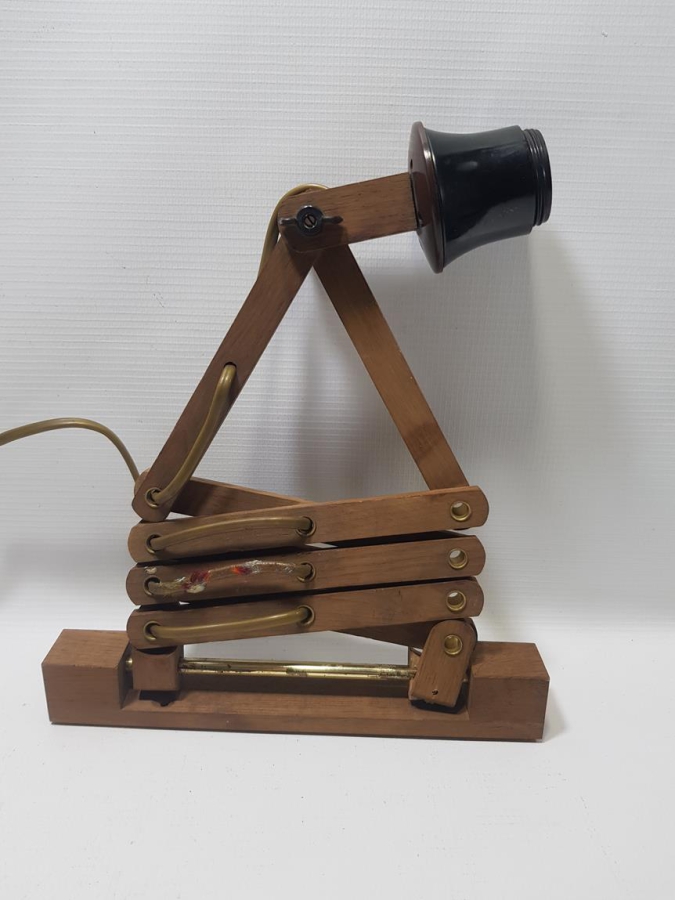 ANTİKA AHŞAP LAMBA