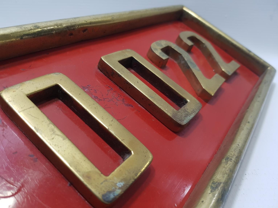 ANTİKA BAKAN MAKAM ARACI PLAKASI