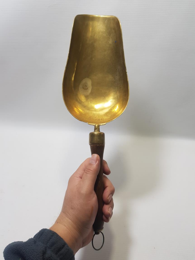 ANTİKA ŞEKER KEPÇESİ