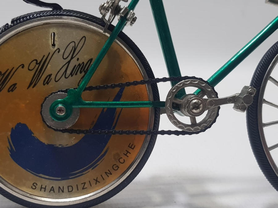 BİSİKLET FORMLU BİBLO ÇAKMAK