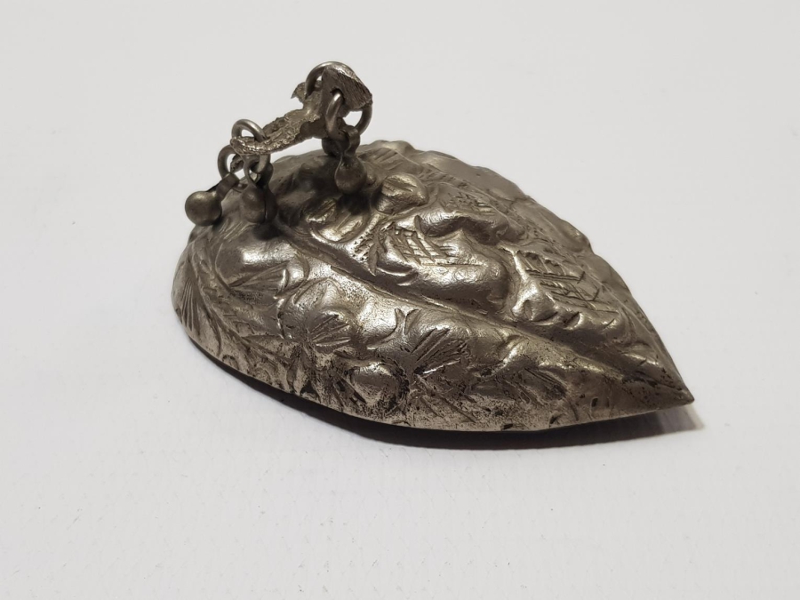 OSMANLI DÖNEMİ ÇOK NADİR DAMGALI VE KUŞ APLİKELİ TOPUK TAŞI ALETİ