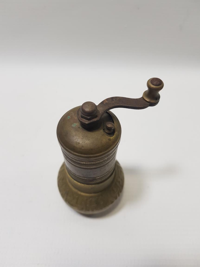 ANTİKA KAHVE DEĞİRMENİ