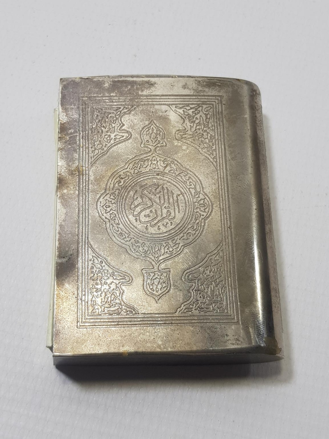 GÜMÜŞ KAPLAMA KILIFI İÇİNDE KUR'AN-I KERİM