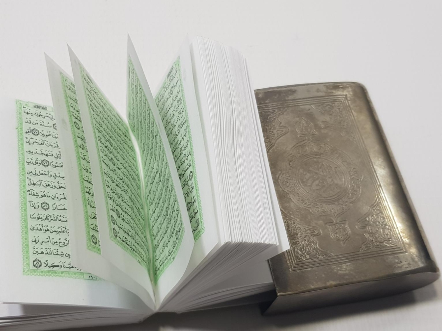 GÜMÜŞ KAPLAMA KILIFI İÇİNDE KUR'AN-I KERİM