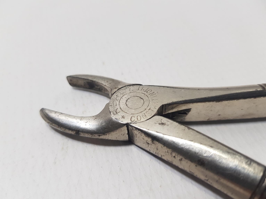 CONSTANTINOPLE LUCIEN FARAGG DİŞÇİ PENSİ