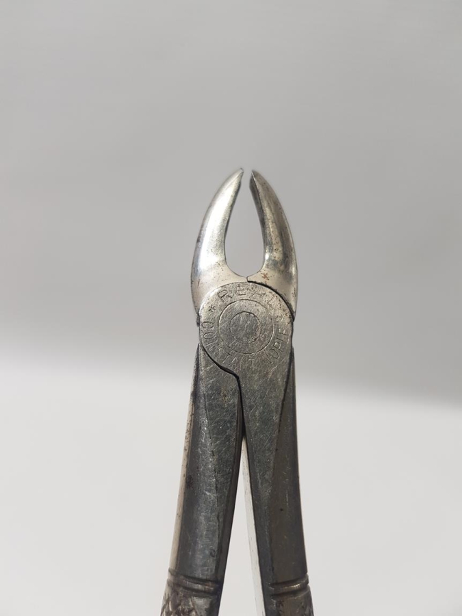 CONSTANTINOPLE LUCIEN FARAGG DİŞÇİ PENSİ