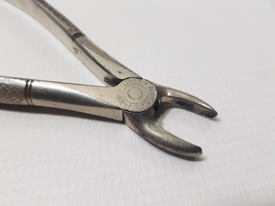 CONSTANTINOPLE LUCIEN FARAGG DİŞÇİ PENSİ