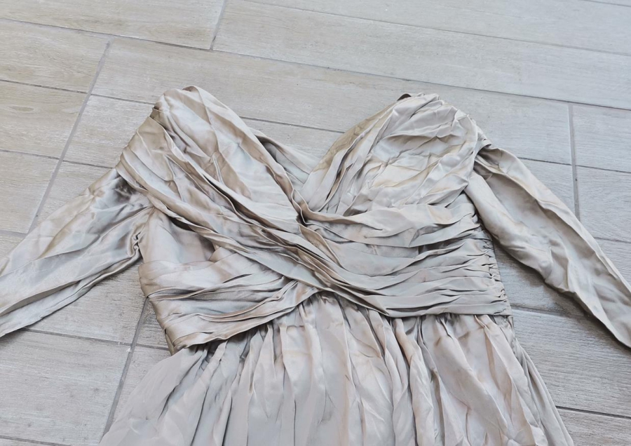 OSMANLI DÖNEMİ İPEK LEVANTEN ELBİSESİ