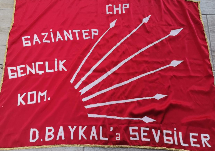 CHP GAZİANTEP GENÇLİK KOMİTESİ - DENİZ BAYKAL CHP BAYRAĞI