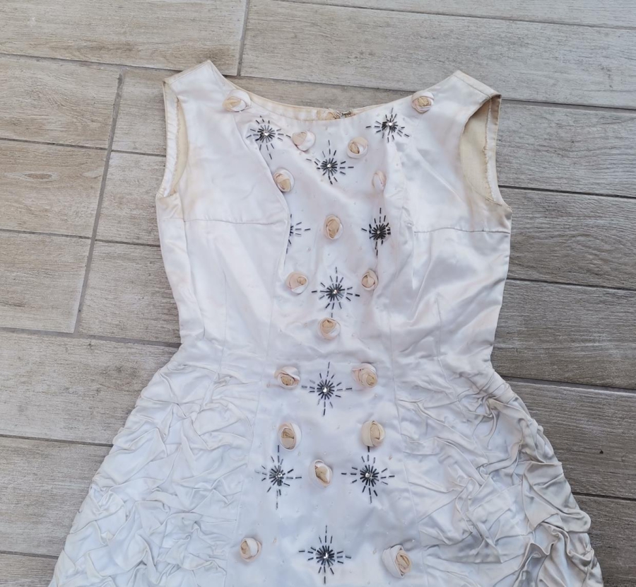 OSMANLI DÖNEMİ İPEK KADIN ELBİSESİ