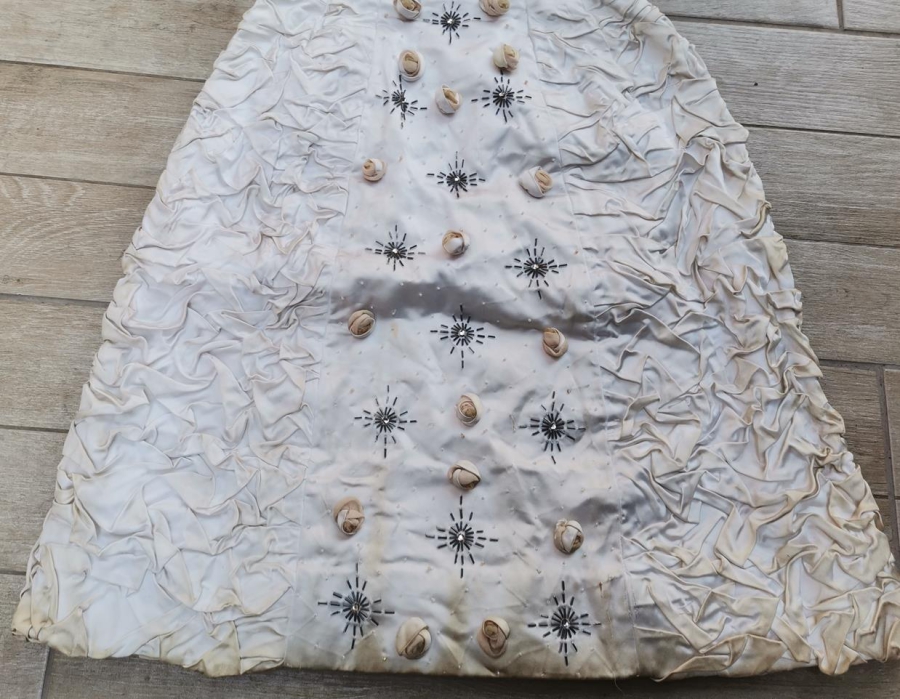 OSMANLI DÖNEMİ İPEK KADIN ELBİSESİ