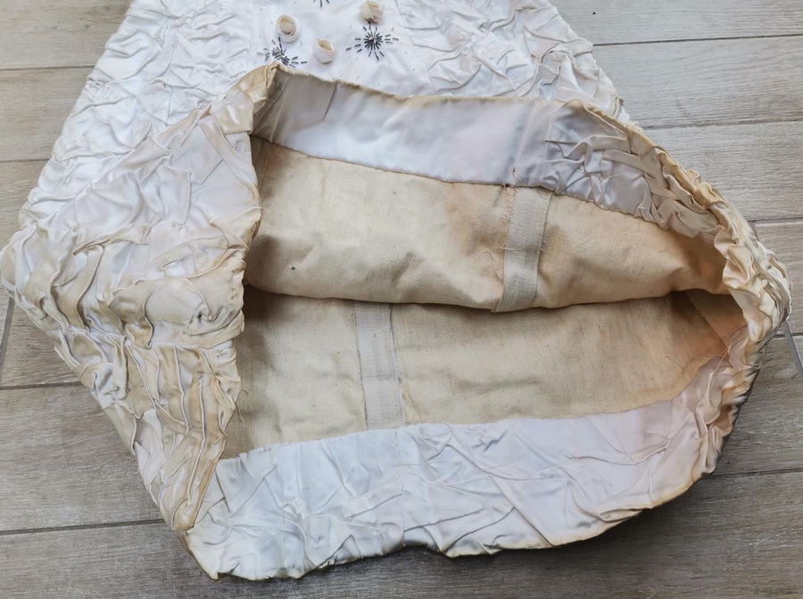 OSMANLI DÖNEMİ İPEK KADIN ELBİSESİ