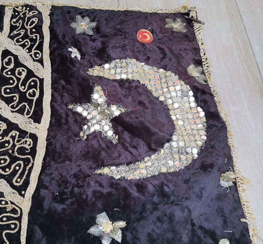 ANTİKA AY YILDIZLI DEVE ÖRTÜSÜ