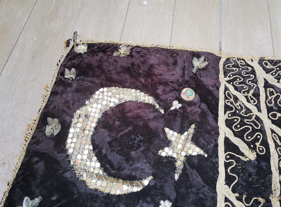 ANTİKA AY YILDIZLI DEVE ÖRTÜSÜ