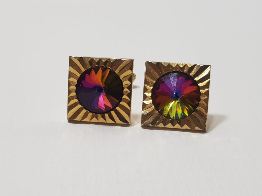 ANTİKA DOĞAL TAŞLI BİR ÇİFT KOL DÜĞMESİ