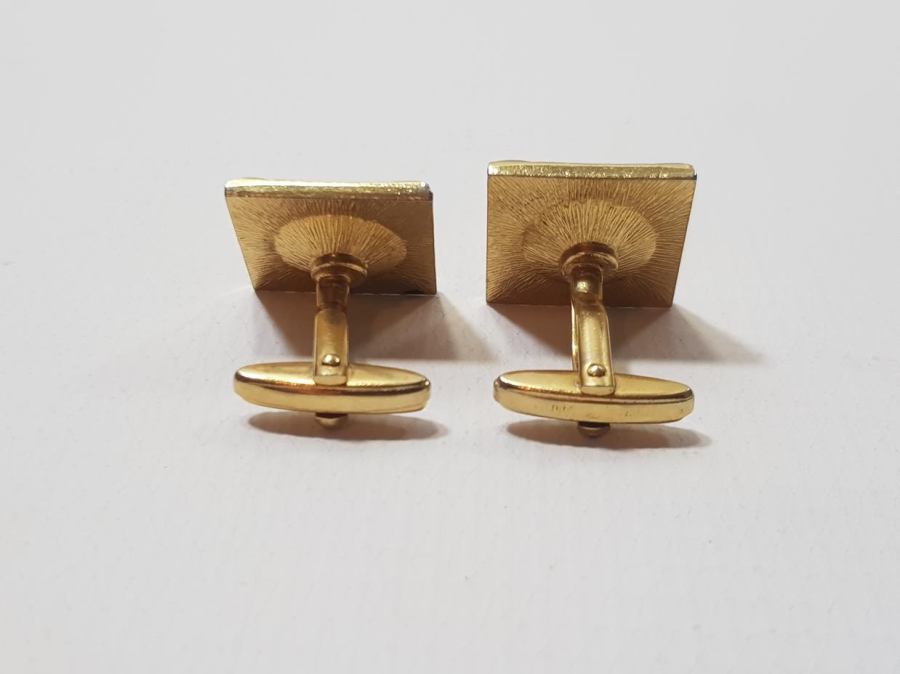 ANTİKA DOĞAL TAŞLI BİR ÇİFT KOL DÜĞMESİ