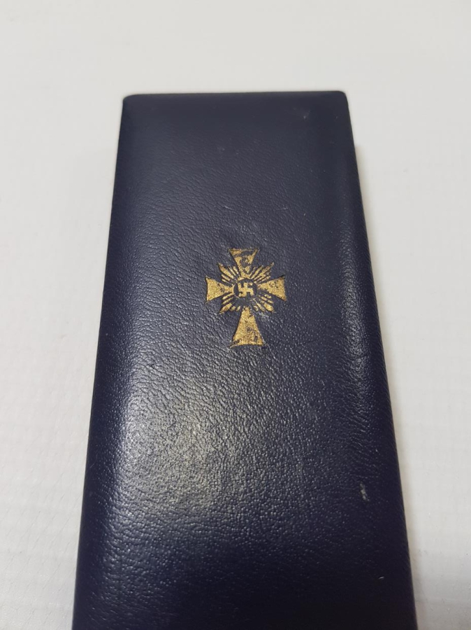 1938 TARİHLİ ORİJİNAL KUTUSUNDA NAZİ ALMAN ANNELİK ŞEREF MADALYASI