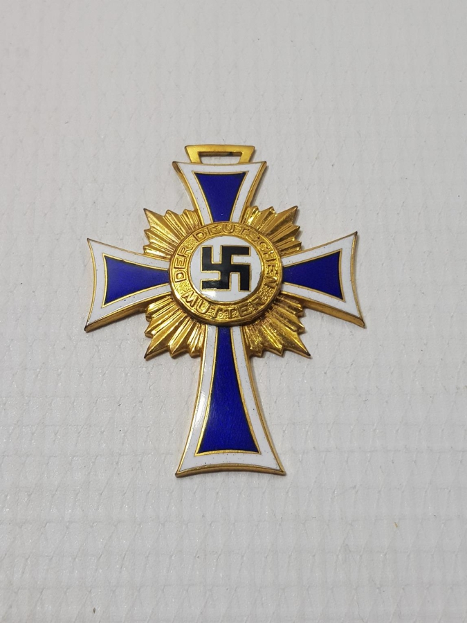 1938 TARİHLİ ORİJİNAL KUTUSUNDA NAZİ ALMAN ANNELİK ŞEREF MADALYASI