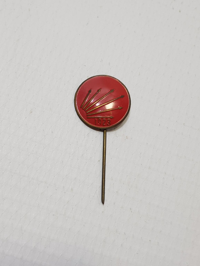 ORİJİNAL KABINDA ANTİKA CHP ROZETİ