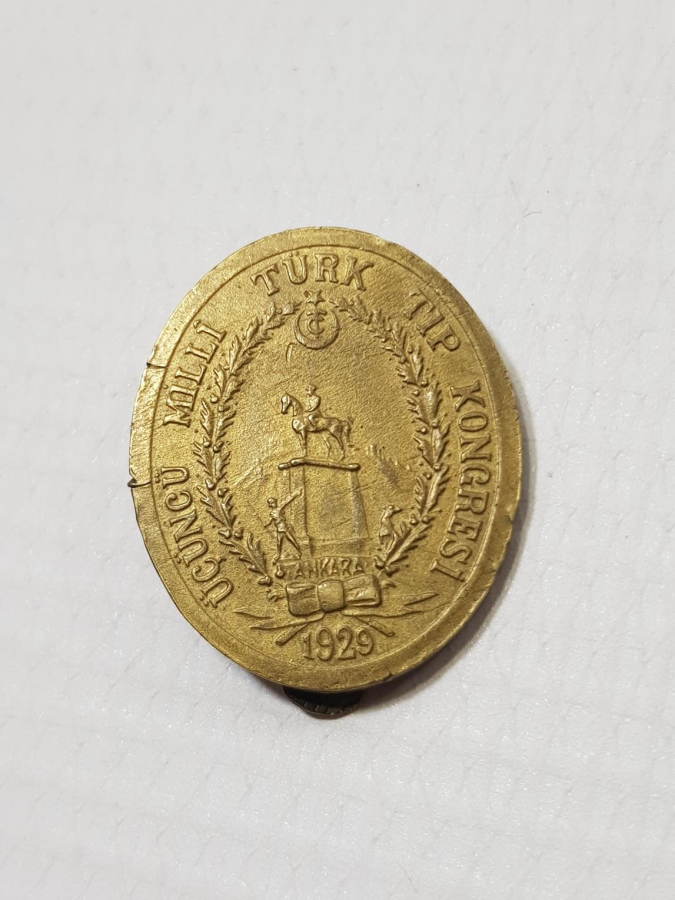 1929 3. MİLLİ TÜRK TIP KONGRESİ ROZETİ