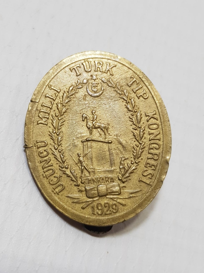 1929 3. MİLLİ TÜRK TIP KONGRESİ ROZETİ