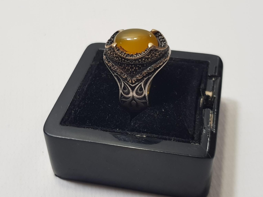 KEHRİBAR TAŞLI GÜMÜŞ YÜZÜK