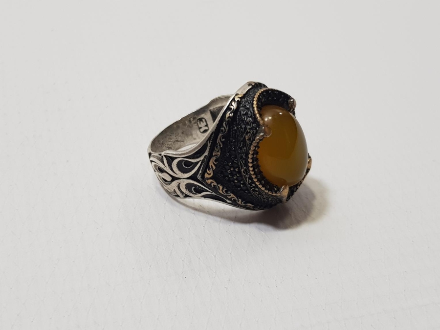 KEHRİBAR TAŞLI GÜMÜŞ YÜZÜK