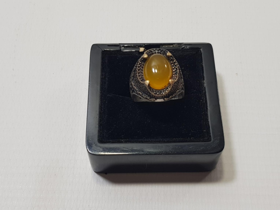 KEHRİBAR TAŞLI GÜMÜŞ YÜZÜK