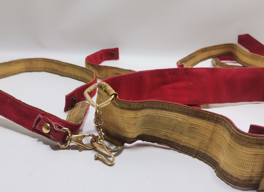 CUMHURİYET BAŞLARI SIRMA İŞÇİLİKLİ SUBAY KEMERİ TAKIMI