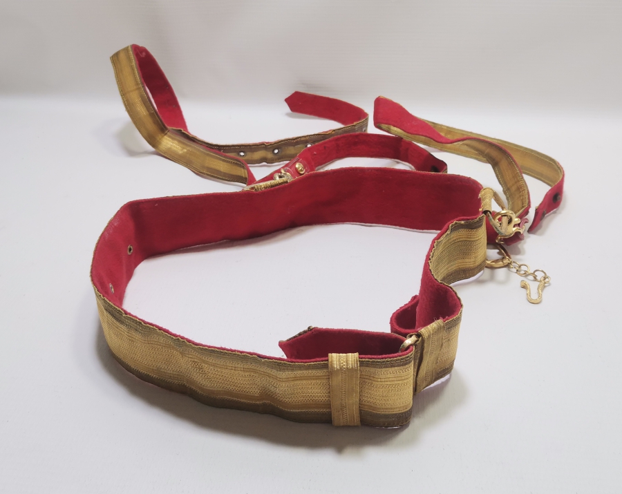 CUMHURİYET BAŞLARI SIRMA İŞÇİLİKLİ SUBAY KEMERİ TAKIMI