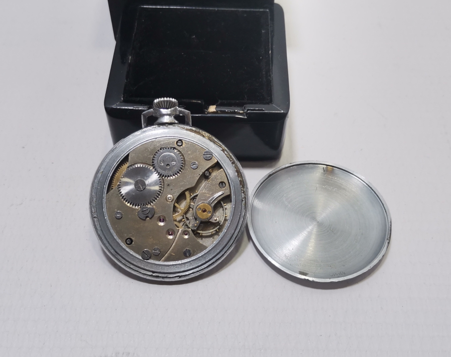 KURMALI ANTİKA CEP SAATİ