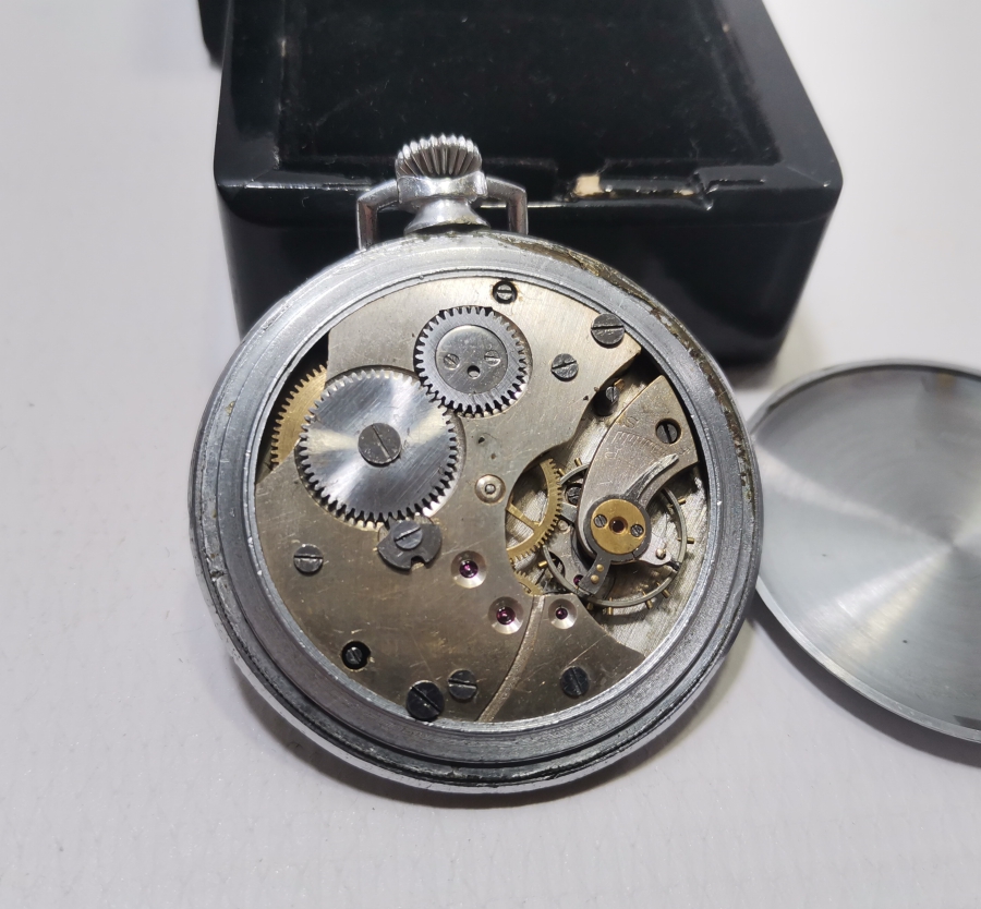 KURMALI ANTİKA CEP SAATİ