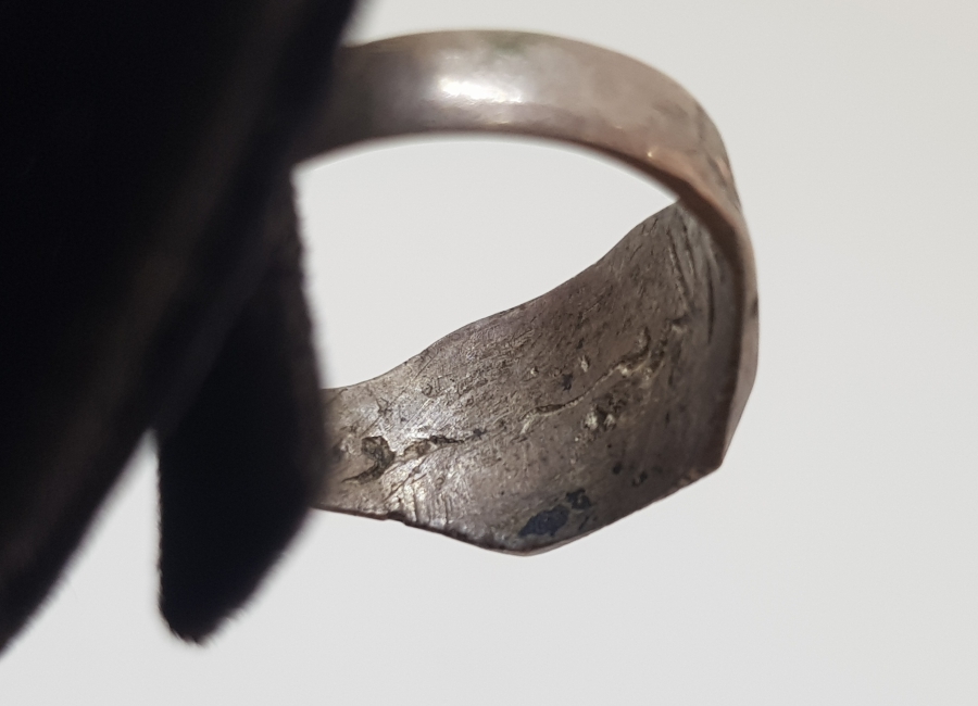 SAVAT ALTIN VE KALEM İŞÇİLİKLİ İÇ KISMI OSMANLICA YAZILI OSMANLI DÖNEMİ GÜMÜŞ YÜZÜK