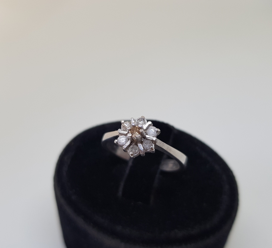 PAPATYA MODELİ PIRLANTA TAŞLI YÜZÜK