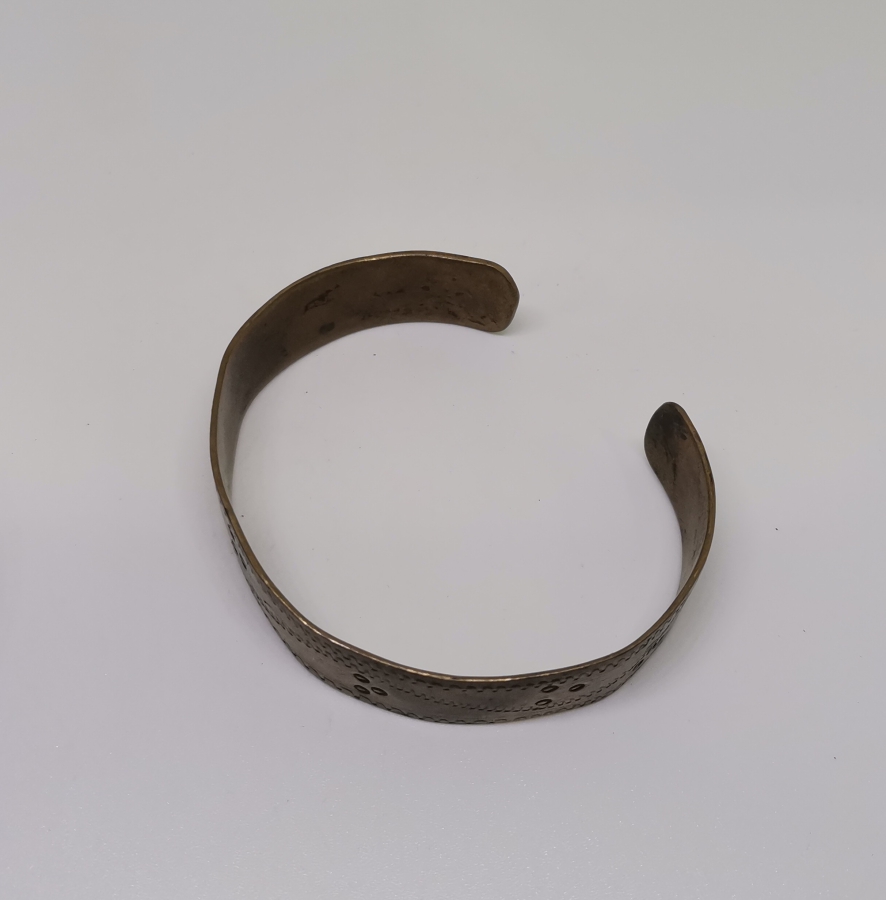 OSMANLI DÖNEMİ ÜZERİ İŞLEMELİ ROMATİZMA BİLEKLİĞİ