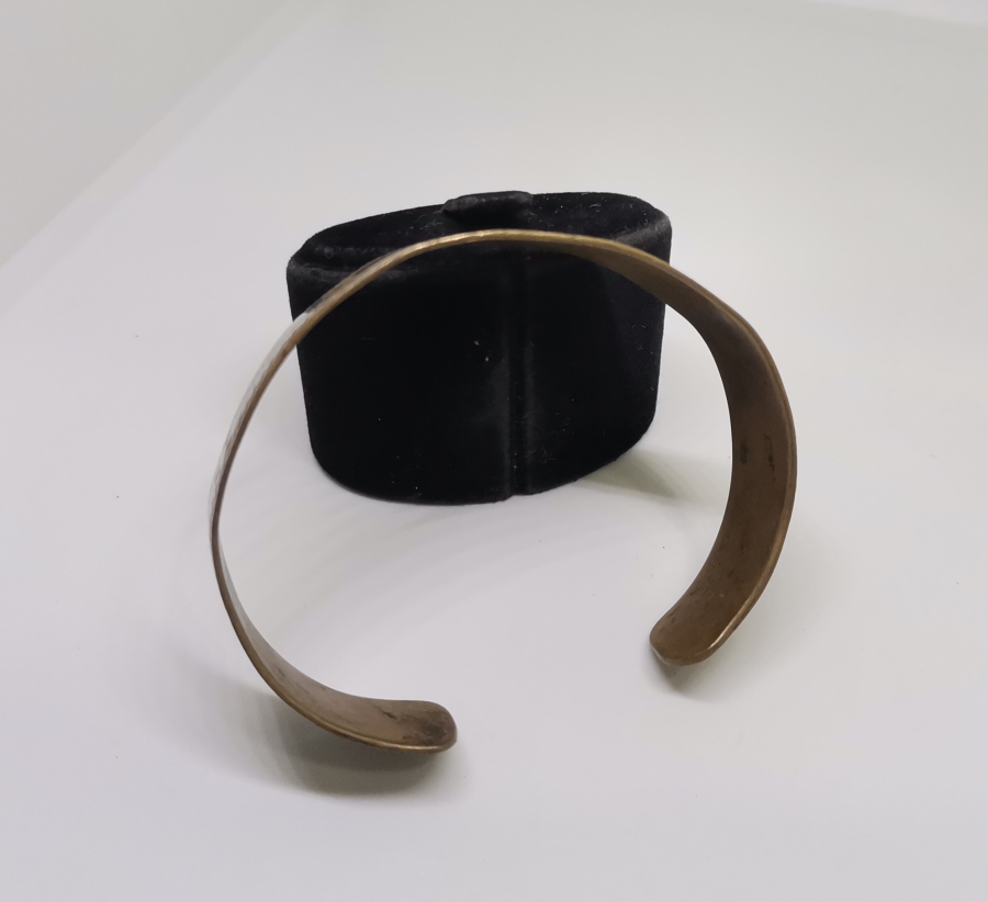 OSMANLI DÖNEMİ ÜZERİ İŞLEMELİ ROMATİZMA BİLEKLİĞİ