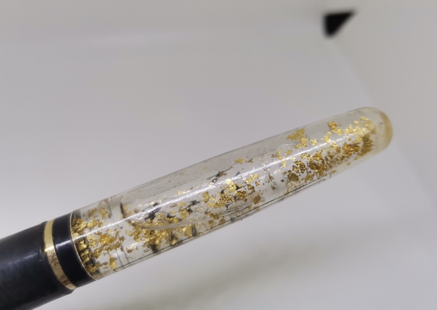 İÇERİSİNDE SAF ALTIN BULUNAN TÜKENMEZ KALEM