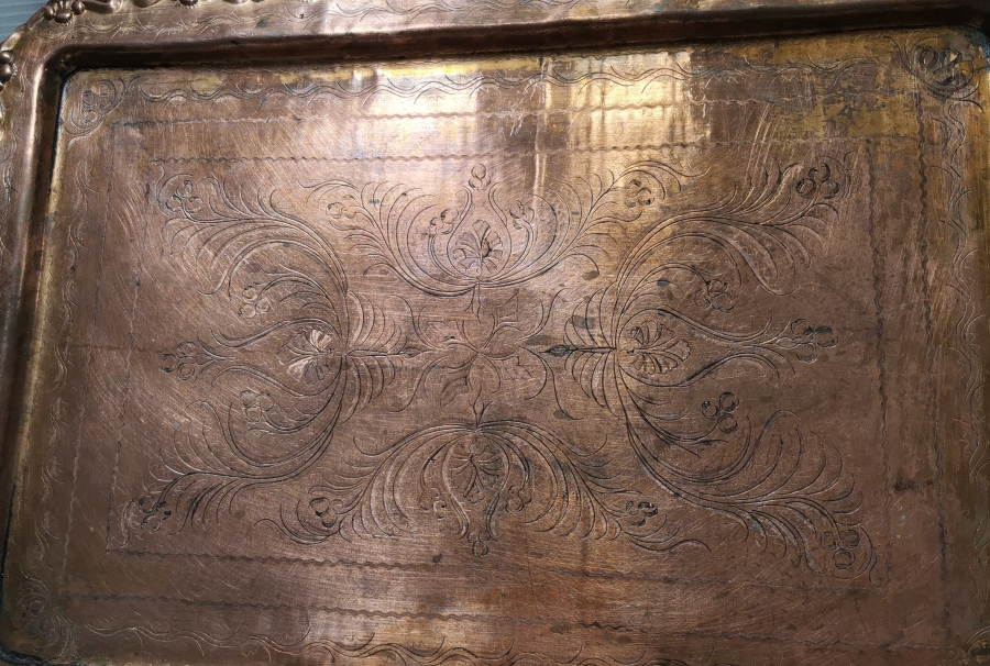 ÜZERİ KALEM VE KABARTMA İŞÇİLİKLİ NADİR ESERİ İSTANBUL KAHVE TEPSİSİ