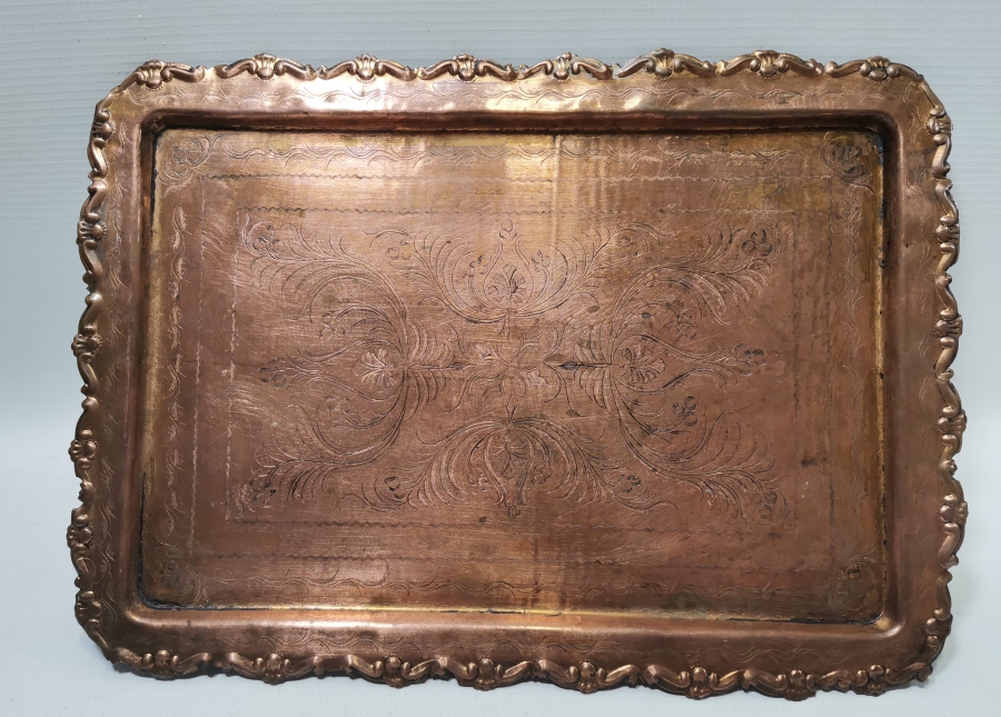 ÜZERİ KALEM VE KABARTMA İŞÇİLİKLİ NADİR ESERİ İSTANBUL KAHVE TEPSİSİ