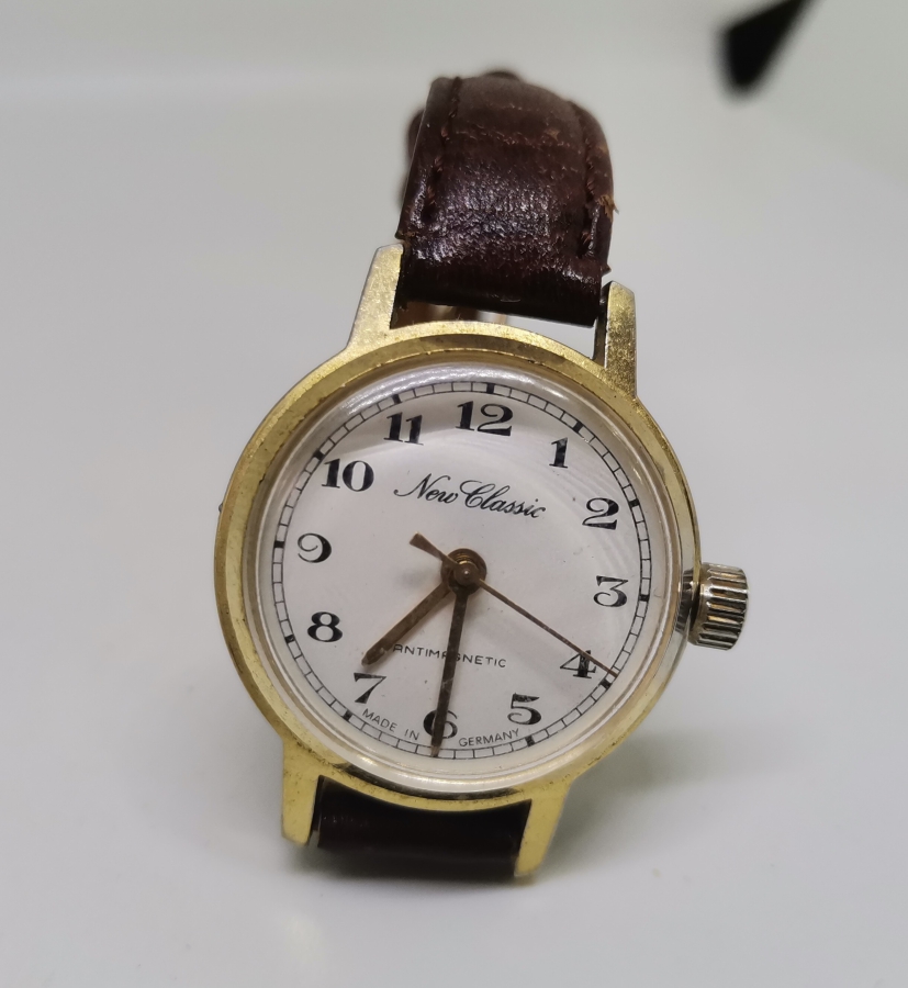 ALTIN KAPLAMA ANTİKA KURMALI OTOMATİK KOL SAATİ