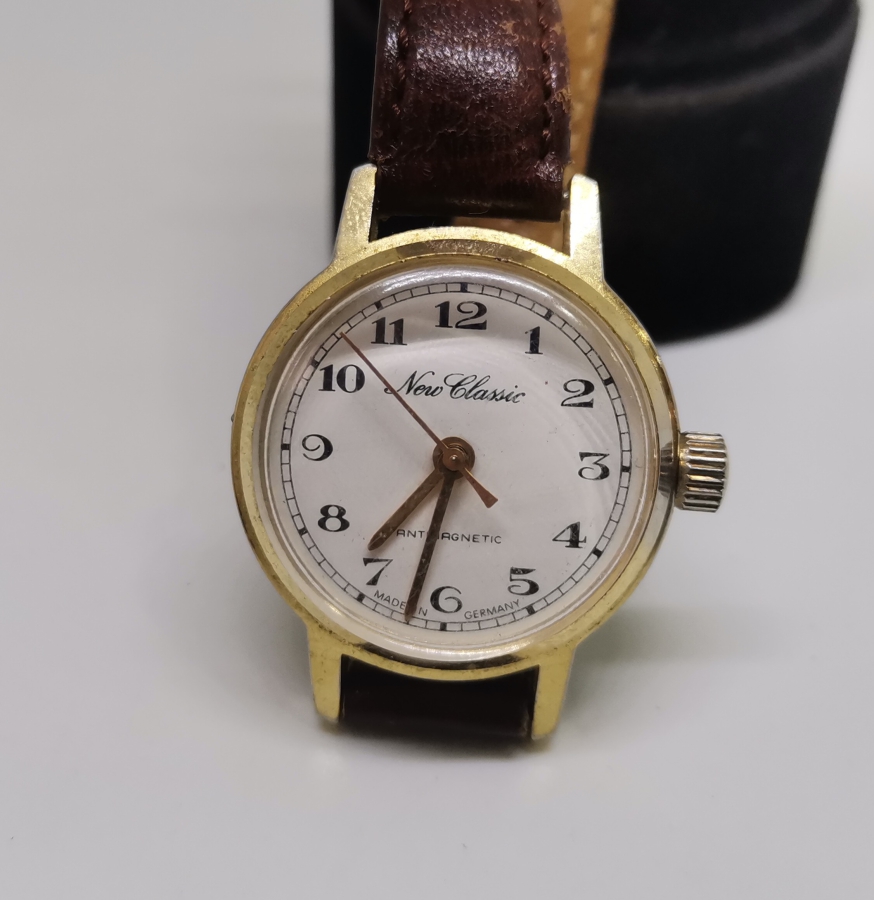 ALTIN KAPLAMA ANTİKA KURMALI OTOMATİK KOL SAATİ