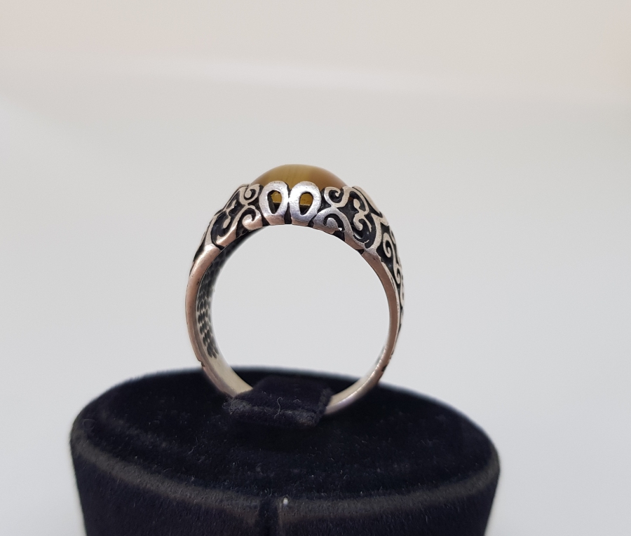 ÜZERİ BAL AKİK TAŞLI GÜMÜŞ YÜZÜK