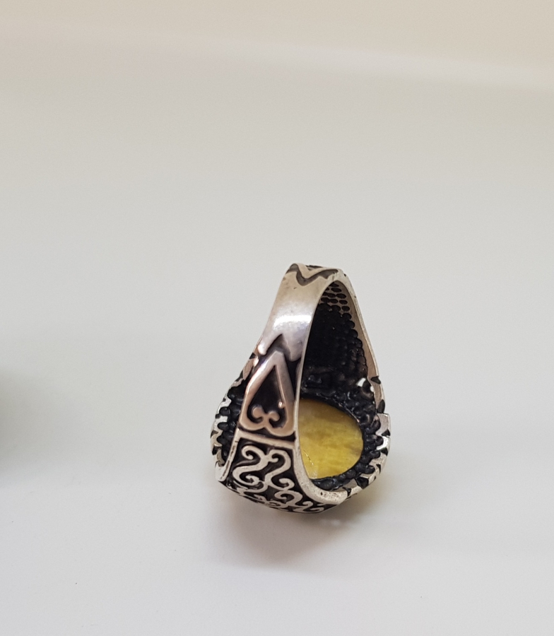 ÜZERİ BAL AKİK TAŞLI GÜMÜŞ YÜZÜK