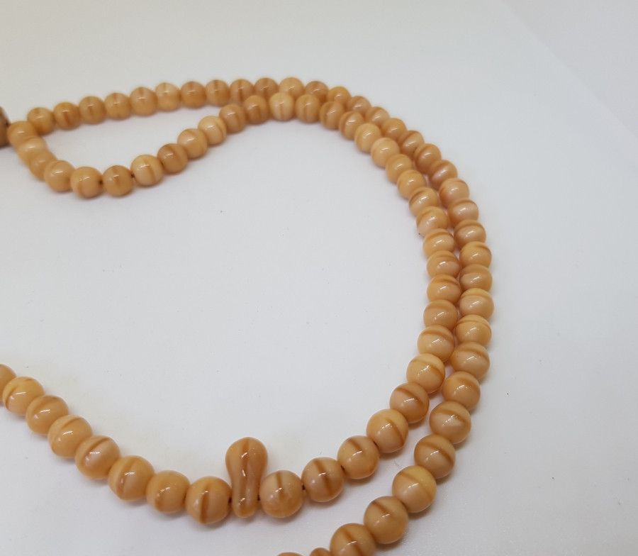 ORİJİNAL PÜSKÜLÜYLE NADİR TİPTE OSMANLI DÖNEMİ BEYKOZ NAMAZ TESPİHİ